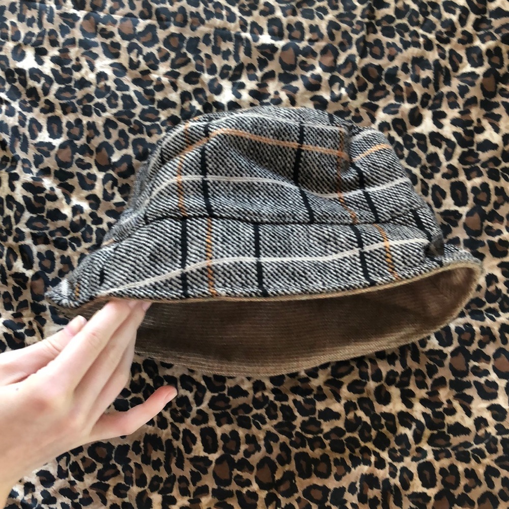 Bucket hat - Picture 2 of 5